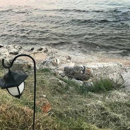 Costa Ловречица